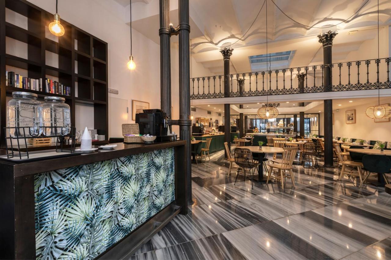 Petit Palace Plaza De La Reina Βαλένθια Εξωτερικό φωτογραφία
