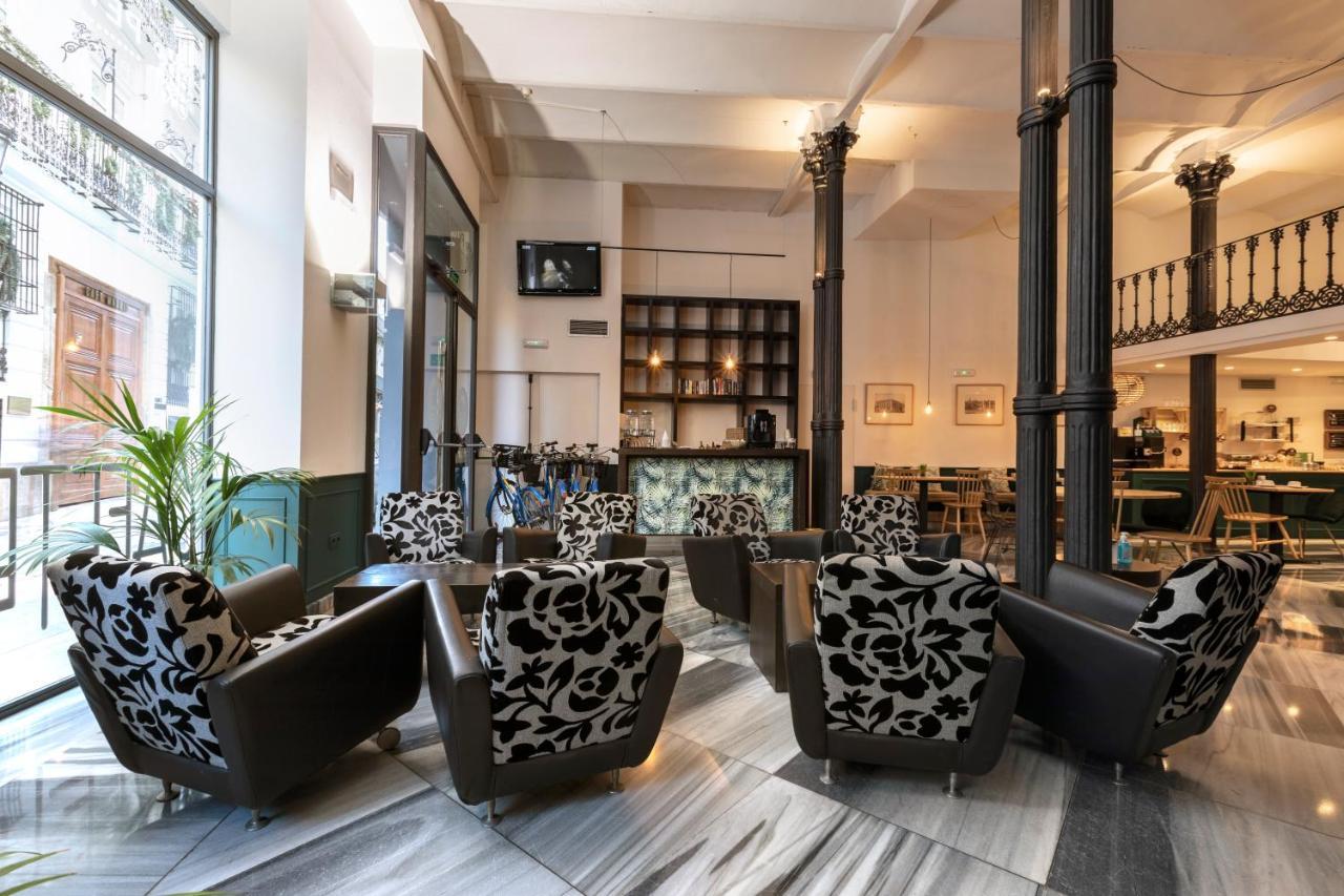 Petit Palace Plaza De La Reina Βαλένθια Εξωτερικό φωτογραφία